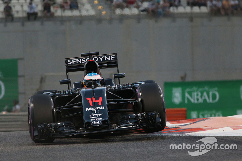 10. Fernando Alonso, McLaren MP4-31