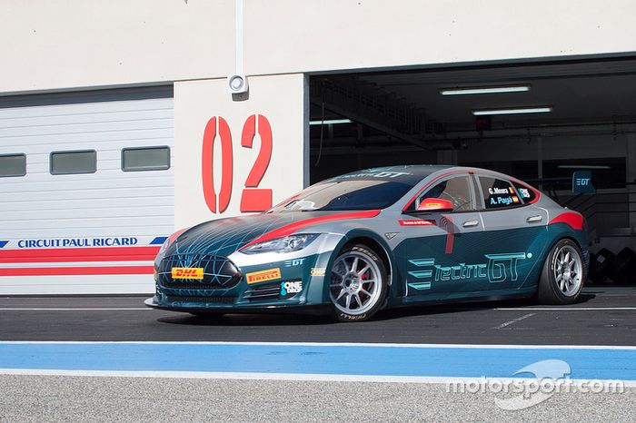 El Tesla Model S P85  en Paul Ricard