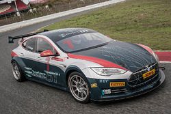 Tesla Model S P85+ testing