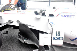 Williams FW40, side