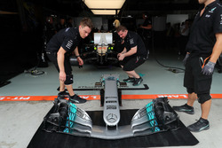 The nose and front wing detail of Lewis Hamilton, Mercedes-Benz F1 W08
