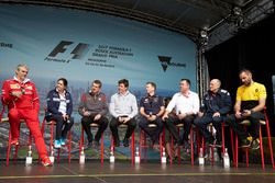 Maurizio Arrivabene, Ferrari, Monisha Kaltenborn, Sauber, Guenther Steiner, Haas F1 Team, Toto Wolff, Mercedes AMG, Christian Horner, Red Bull Racing, Eric Boullier, McLaren, Franz Tost, Scuderia Toro Rosso, y Cyril Abiteboul, Renault Sport F1