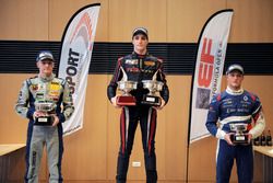 Podium race 1: Race winner Yan Leon Shlom, Fortec Motorsports; second place Jannes Fittje, Fortec Motorsports; third place Nikita Troitskiy, Drivex