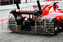 Kimi Raikkonen, Ferrari SF70H running sensor equipment on the rear wing