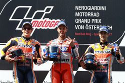 Podium : le deuxième Marc Marquez, Repsol Honda Team, le vainqueur Andrea Dovizioso, Ducati Team, le troisième Dani Pedrosa, Repsol Honda Team