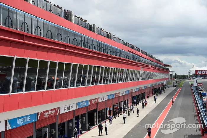Pit lane