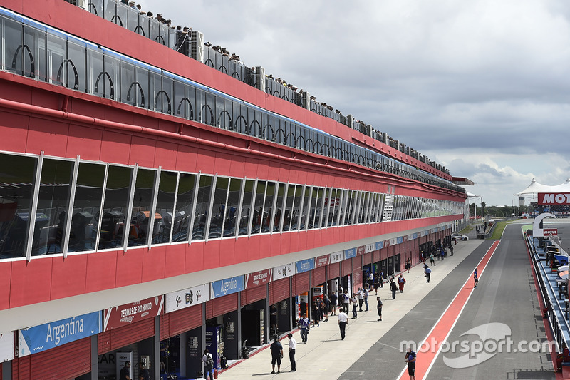 Pit lane