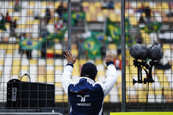 Felipe Massa, Williams, waves to fans
