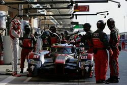 #8 Audi Sport Team Joest Audi R18: Lucas di Grassi, Loic Duval, Oliver Jarvis