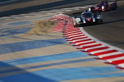 #1 Porsche Team Porsche 919 Hybrid: Timo Bernhard, Mark Webber, Brendon Hartley, #13 Rebellion Racin