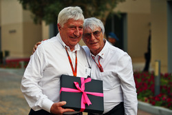 Herbie Blash, Delegado de la FIA y Bernie Ecclestone