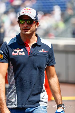 Карлос Сайнс-мл., Scuderia Toro Rosso