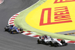 Lance Stroll, Williams FW40, Marcus Ericsson, Sauber C36