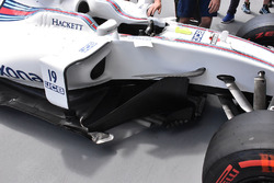 Williams FW40 side detail