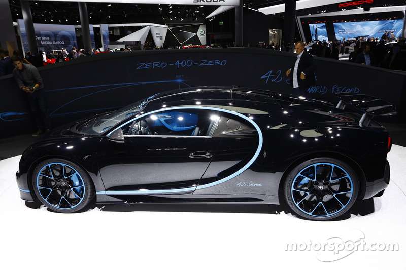 Bugatti Chiron 0-400-0 display