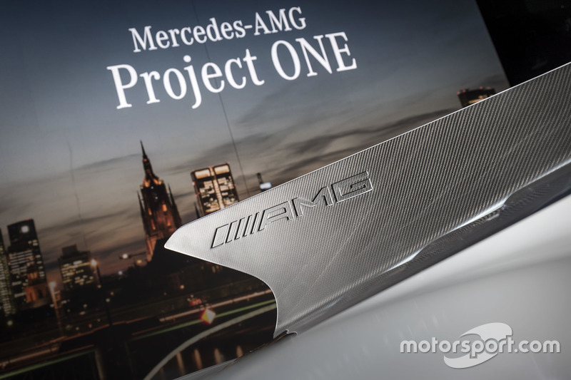 Mercedes-AMG Project ONE lansman aracı