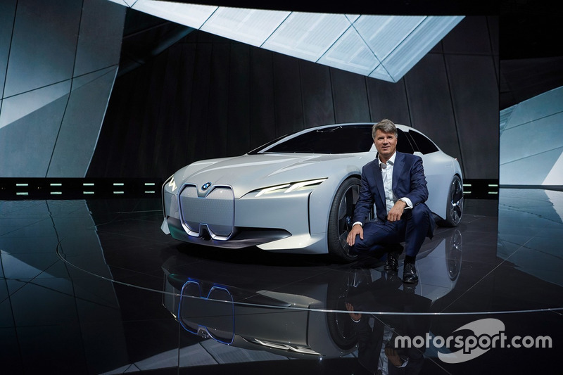 BMW i Vision Dynamics and Harald Krüger, Chairman of the Board of Management of BMW AG