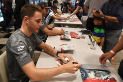 Fernando Alonso, McLaren and Stoffel Vandoorne, McLaren