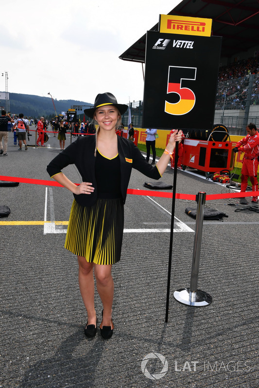 Grid girl