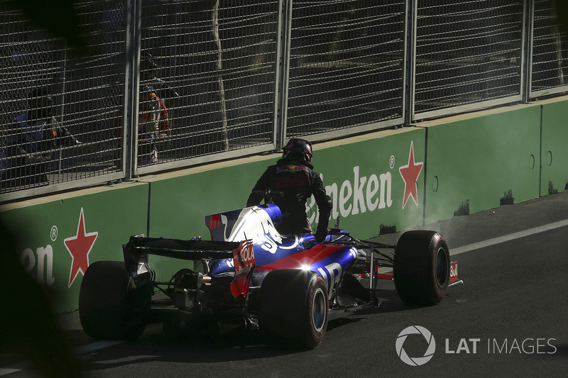 Daniil Kvyat, Scuderia Toro Rosso STR12 (5 abandonos)