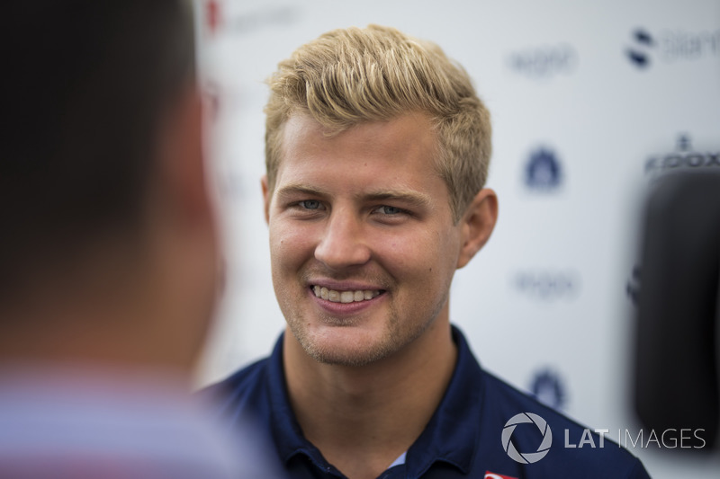 Marcus Ericsson (zou nauwe banden hebben met eigenaar Longbow)
