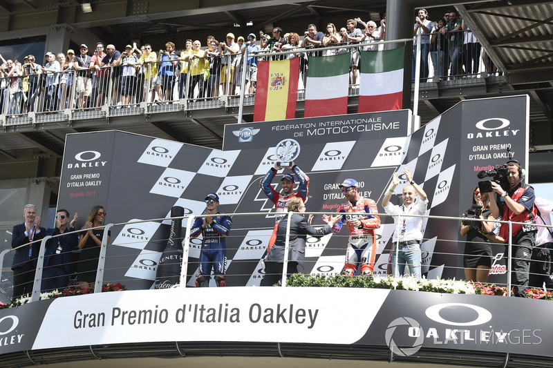 Podium: second place Maverick Viñales, Yamaha Factory Racing, Race winner Andrea Dovizioso, Ducati T