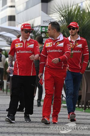 Kimi Raikkonen, Ferrari, Diego Ioverno, Ferrari Operations Director and Antonio Giovinazzi, Ferrari Test and Reserve Driver