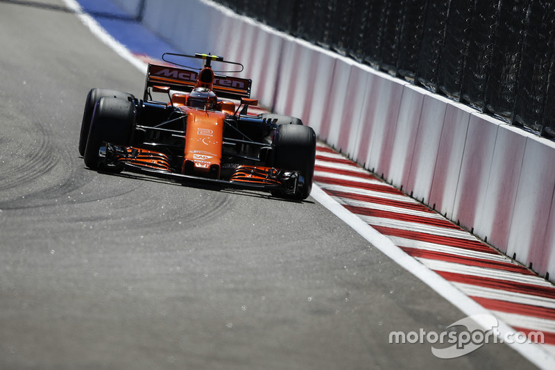 14e : Stoffel Vandoorne (McLaren)