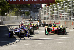 Jose Maria Lopez, DS Virgin Racing, battles with Lucas di Grassi, ABT Schaeffler Audi Sport