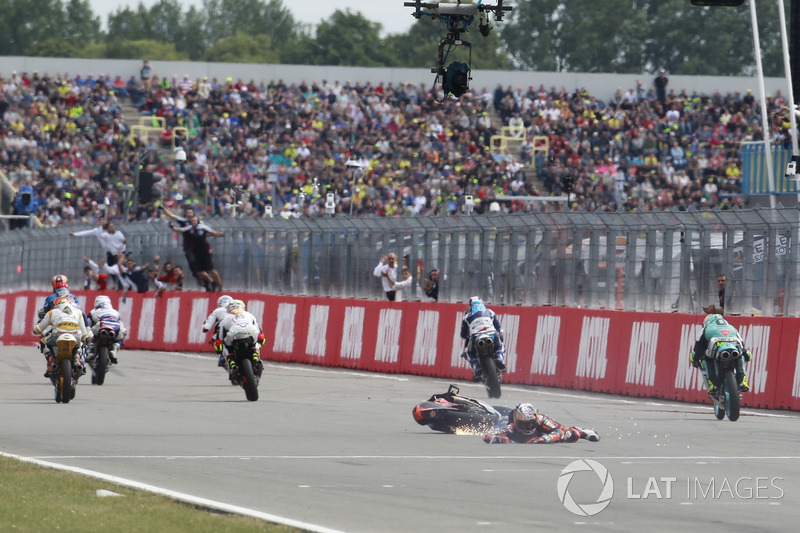 Bo Bendsneyder, Red Bull KTM Ajo rashes over chequered flag