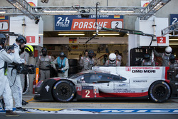 #2 Porsche Team Porsche 919 Hybrid: Timo Bernhard, Earl Bamber, Brendon Hartley