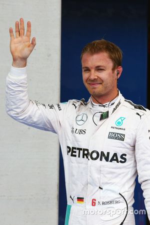 Nico Rosberg, Mercedes AMG F1 celebrates in qualifying parc ferme