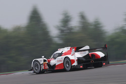 #5 Toyota Racing Toyota TS050 Hybrid: Anthony Davidson, Sébastien Buemi, Kazuki Nakajima