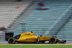 Esteban Ocon, Renault Sport F1 Team R16 Test Driver
