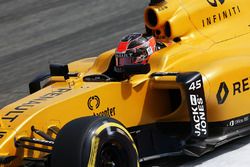 Esteban Ocon, pilote d'essais Renault Sport F1 Team R.S.16