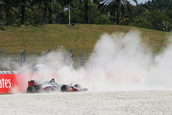 Romain Grosjean, Haas F1 Team VF-16, crash
