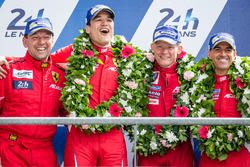 Podium LMGT Am : 2e place pour #62 Scuderia Corsa Ferrari 458 Italia: Bill Sweedler, Jeff Segal, Townsend Bell #83 AF Corse Ferrari 458 Italia: François Perrodo, Emmanuel Collard, Rui Aguas
