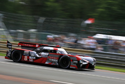 #8 Audi Sport Team Joest Audi R18: Лукас ди Грасси, Лоик Дюваль, Оливер Джарвис