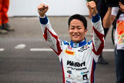 Ganador de la carrera Nobuharu Matsushita, ART Grand Prix