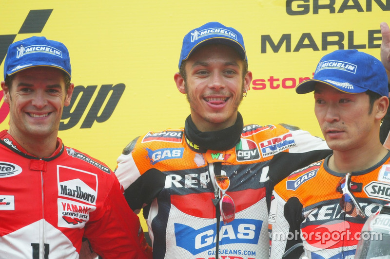 Podium beruntun: 23