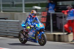 Maverick Viñales, Team Suzuki MotoGP in pitlane