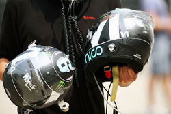 Шлем Нико Росберга, Mercedes AMG F1 Team