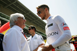 (L to R): Bernie Ecclestone, with Jenson Button, McLaren on the grid