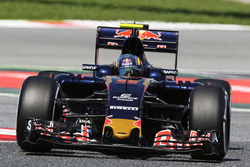 Carlos Sainz Jr, Scuderia Toro Rosso STR11