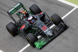 Jenson Button, McLaren MP4-31 with flow-vis paint on the front wing and rear wing