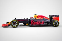 La Red Bull Racing RB12 avec le logo Aston Martin