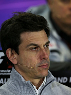 Toto Wolff, Mercedes AMG F1 teambaas in de FIA persconferentie