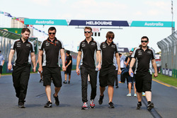 Nico Hülkenberg, Sahara Force India F1 marche sur le circuit avec l'équipe