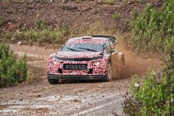 Kris Meeke tests Citroテォn C3 WRC 2017