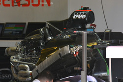 McLaren MP4-31, l'impianto di alimentazione rivisto